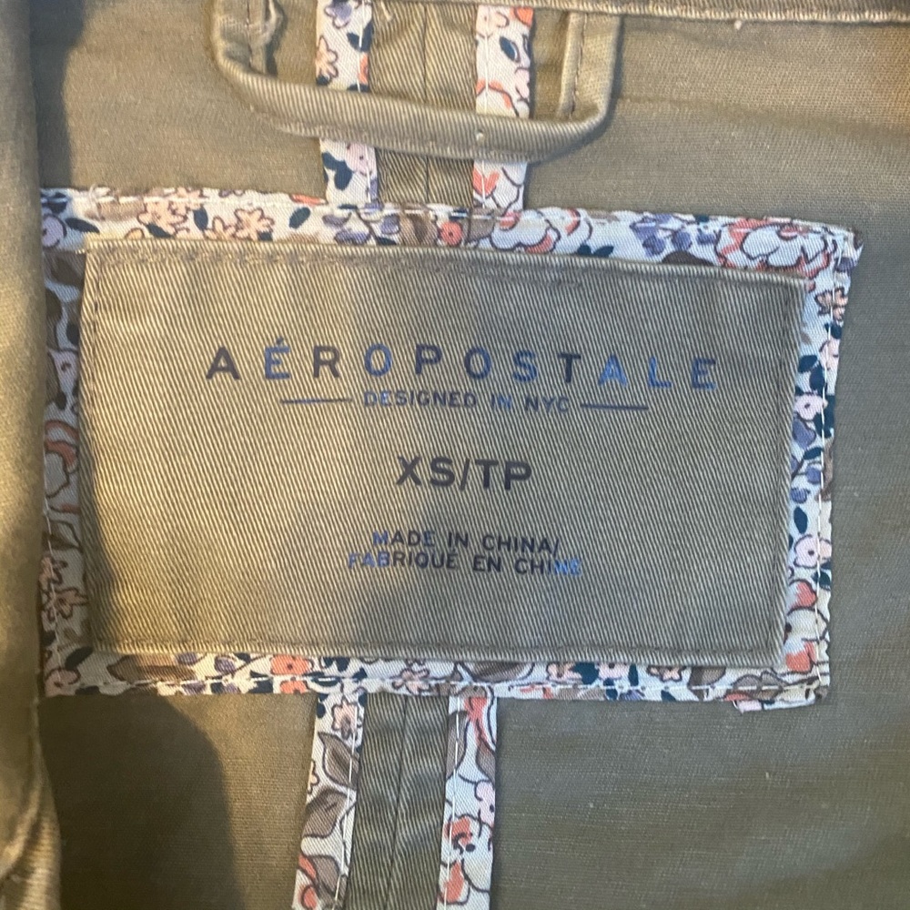 jacket - Picture 2 of 2